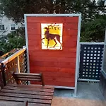 Zum Sebnitzer Hirsch Lägenhet *